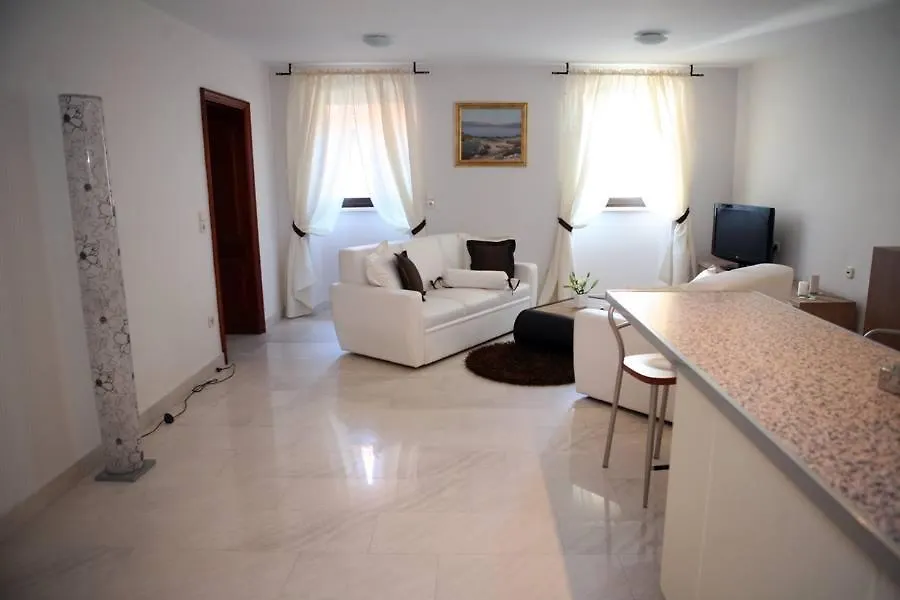 Apartments Filip & Viktoria In The Center Of Trogir Croatia