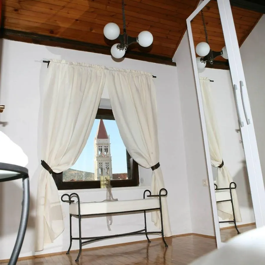 Apartments Filip & Viktoria In The Center Of Trogir
