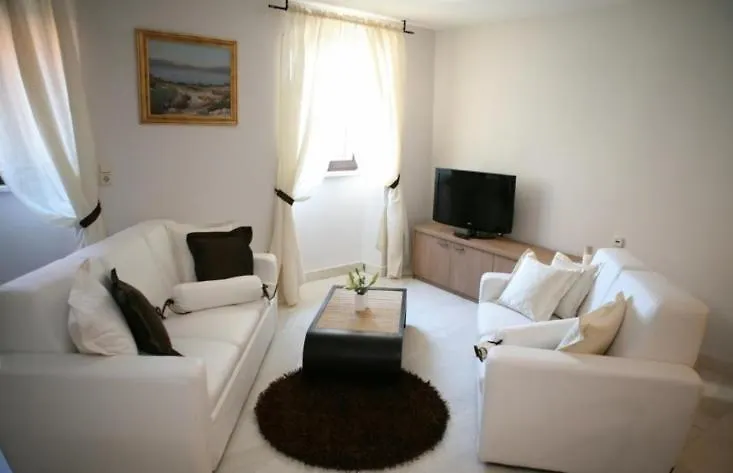Apartments Filip & Viktoria In The Center Of Trogir Croatia
